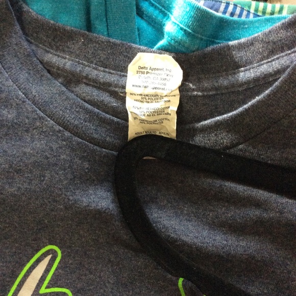 Realtree Outfitters T-Shirt 30 Year Anniversary L - Picture 2 of 6